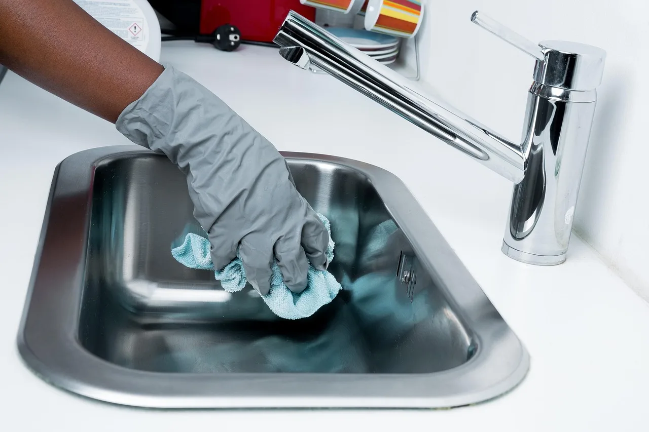 cleanliness, maid, maintains, cleaning, housework, brush, sponge, bath, washbasin, napkins, maid, cleaning, cleaning, cleaning, cleaning, cleaning. Training a new commercial cleaning business employee: the checklist